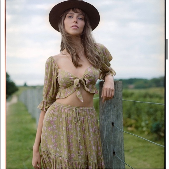 Spell & the Gypsy floral bohemian dahlia top on bronze NEW - Picture 2 of 7